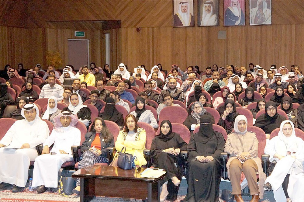 تحفيز المعلمين للمشاركة بـ “جائزة محمد بن زايد”