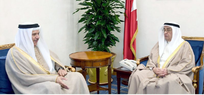 محمد بن مبارك يتمنى للزياني التوفيق بالمهمات الجديدة