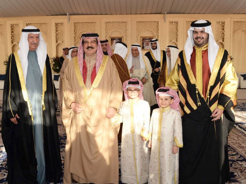 جلالة الملك يشرف حفل زواج الشيخ محمد بن خليفة
