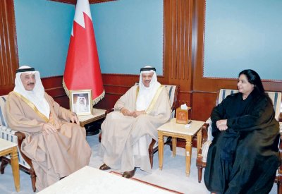 تعاون وتنسيق بين “الخارجية” و”العمل”