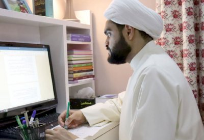 الدغاس ينكب 12 ساعة لإعداد محتوى محاضراته الرمضانية