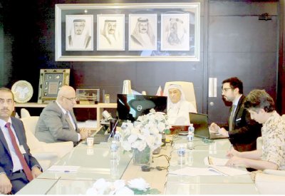 “الفريق الوطني” يتابع مستجدات الحالات بمراكز الحجر والعزل