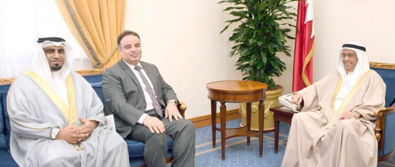 محمد بن مبارك يبحث قضايا المواطنين