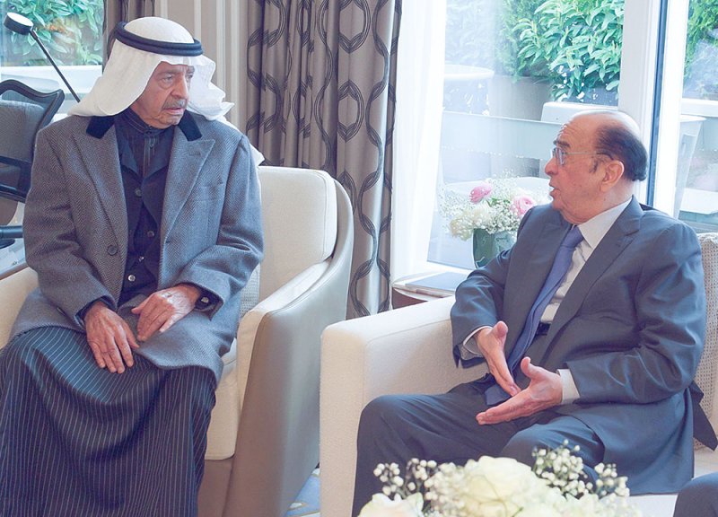 سمو رئيس الوزراء يستقبل محمد بن مبارك