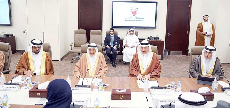 إحالة قانون دفع رواتب البحرينيين لـ “التشريعية” الأسبوع المقبل