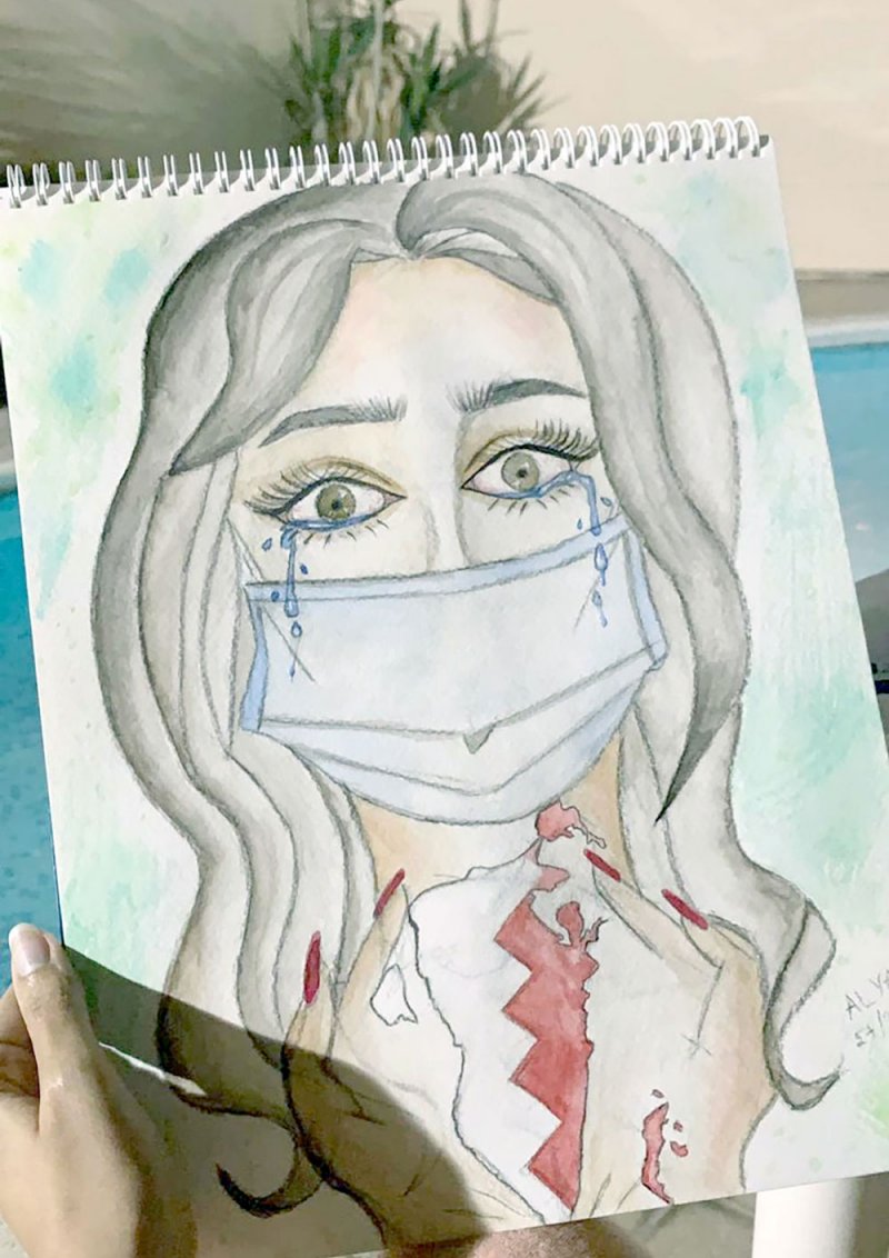 علياء هزيم تعود لهوايتها وتبدع بالرسم