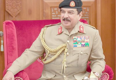جلالة الملك يستقبل عددًا من كبار أفراد العائلة المالكة