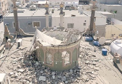 سقوط قبة مأتم الشويخ وتضرر المبنى الرئيس