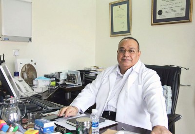 المحروس: حتى لو انخفض خطر “كورونا” لابد من رفع الحذر