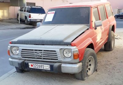 بلدية الجنوبية تخطر أصحاب 150 سيارة مهجورة وخربة