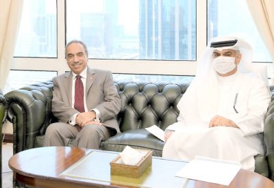 وزير الأشغال يبحث الاحتياجات الخدمية مع البحراني