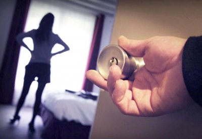 رفض طعن فتاة متعاطية  لصدور عفو بحقها