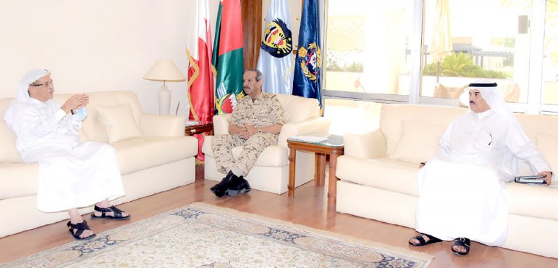 القائد العام يشيد بالجهود الطبية البحرينية