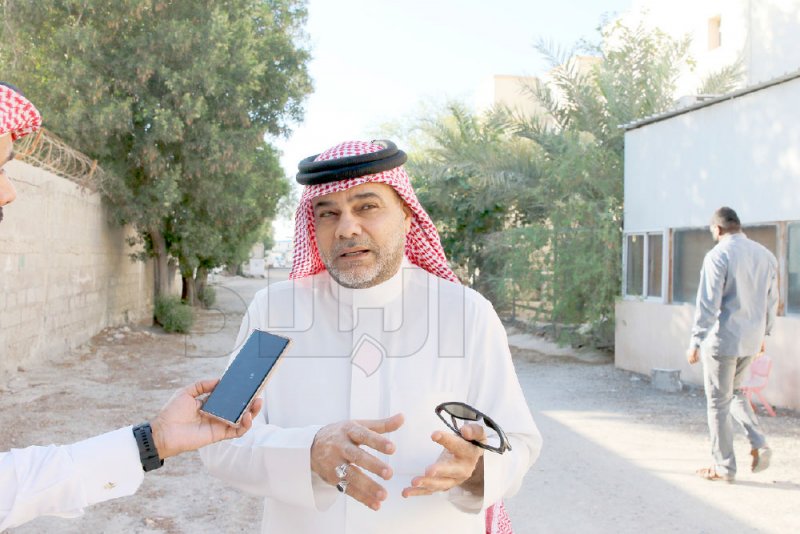 عباس: المعامير عاصمة الكلاب الضالة