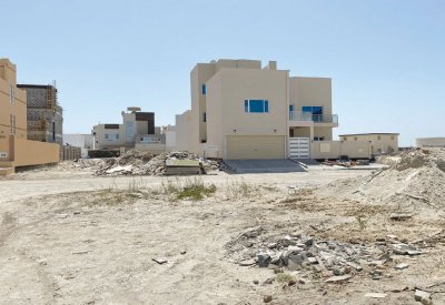 أهالي باربار: دفعنا 160 ألف دينار على خدمات ليس لها وجود