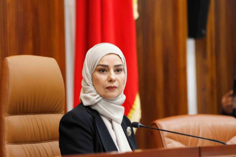 ناصر بن حمد يتلقى تهنئة من رئيسة “النواب”
