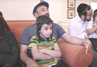 الإمارات تجمع شمل عائلة يمنية بعد فراق 15 عاما