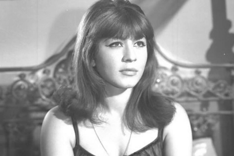 دلوعة السينما المصرية الفنانة شويكار.. وداعا