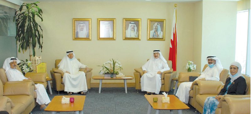حميدان يشيد بتأسيس “العالمي للصغيرة والمتوسطة”