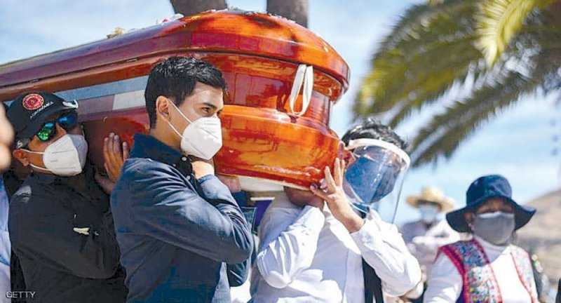 كورونا... أكثر من 800 ألف وفاة في العالم
