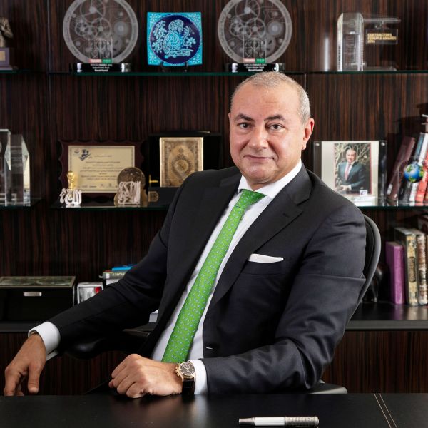 الرئيس التنفيذي : باسل جمال