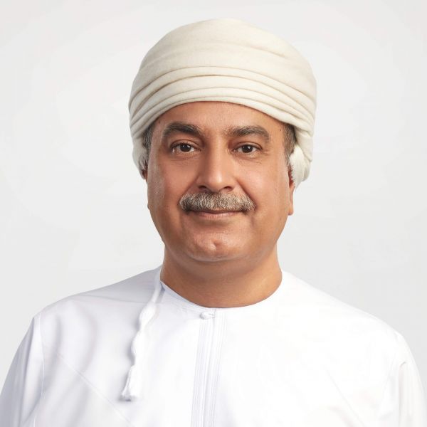 الرئيس التنفيذي: وليد بن خميس الحشار